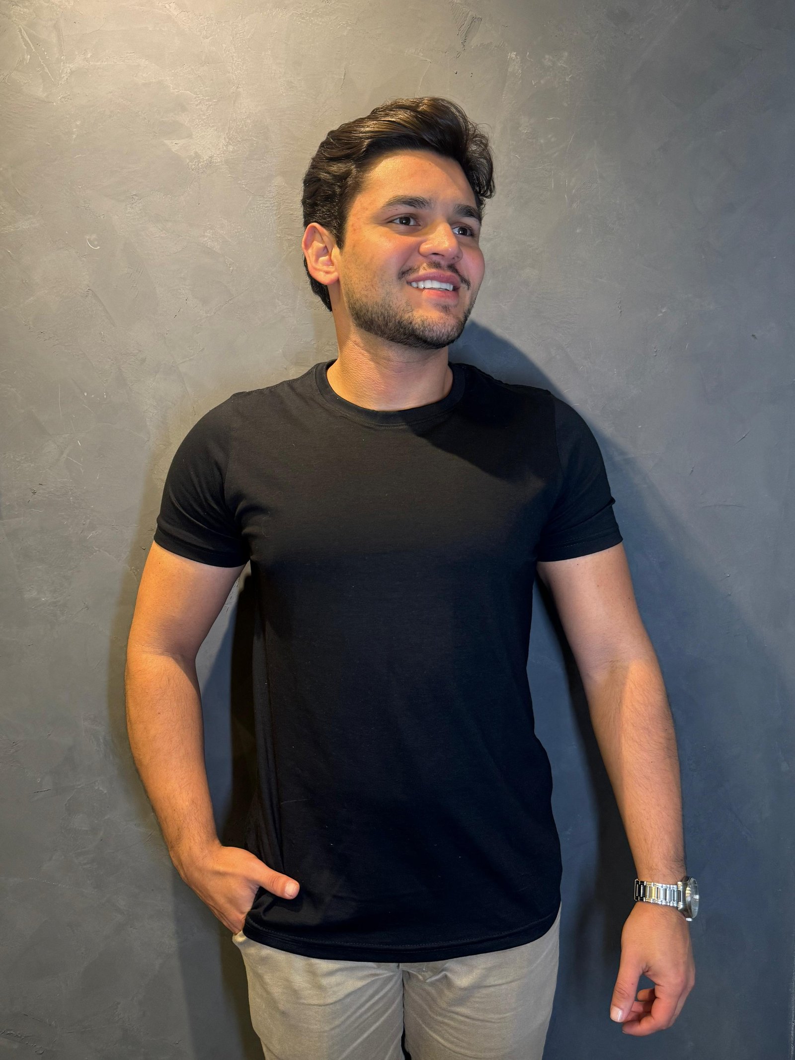 T-Shirt Pima Preto - Imagem 1