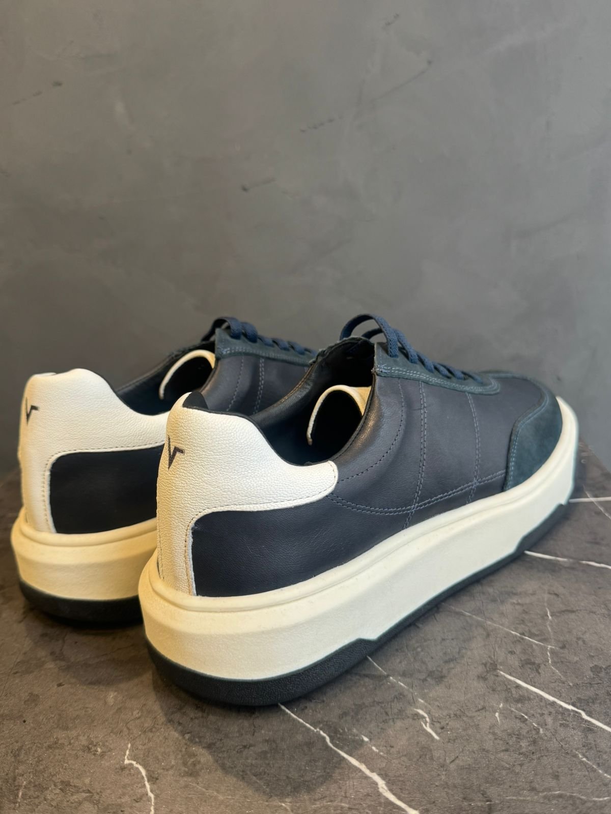 Sneaker Azzuro - Imagem 2