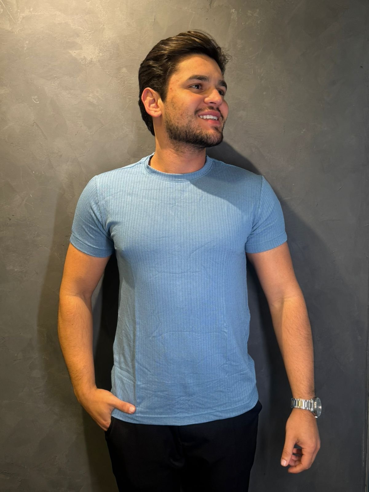 T-Shirt Parisiense Azul Claro